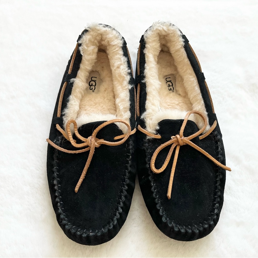 UGG DAKOTA Slippers Size 8 Womens Cozy Comfy Warm Stylish - Picture 2 of 8